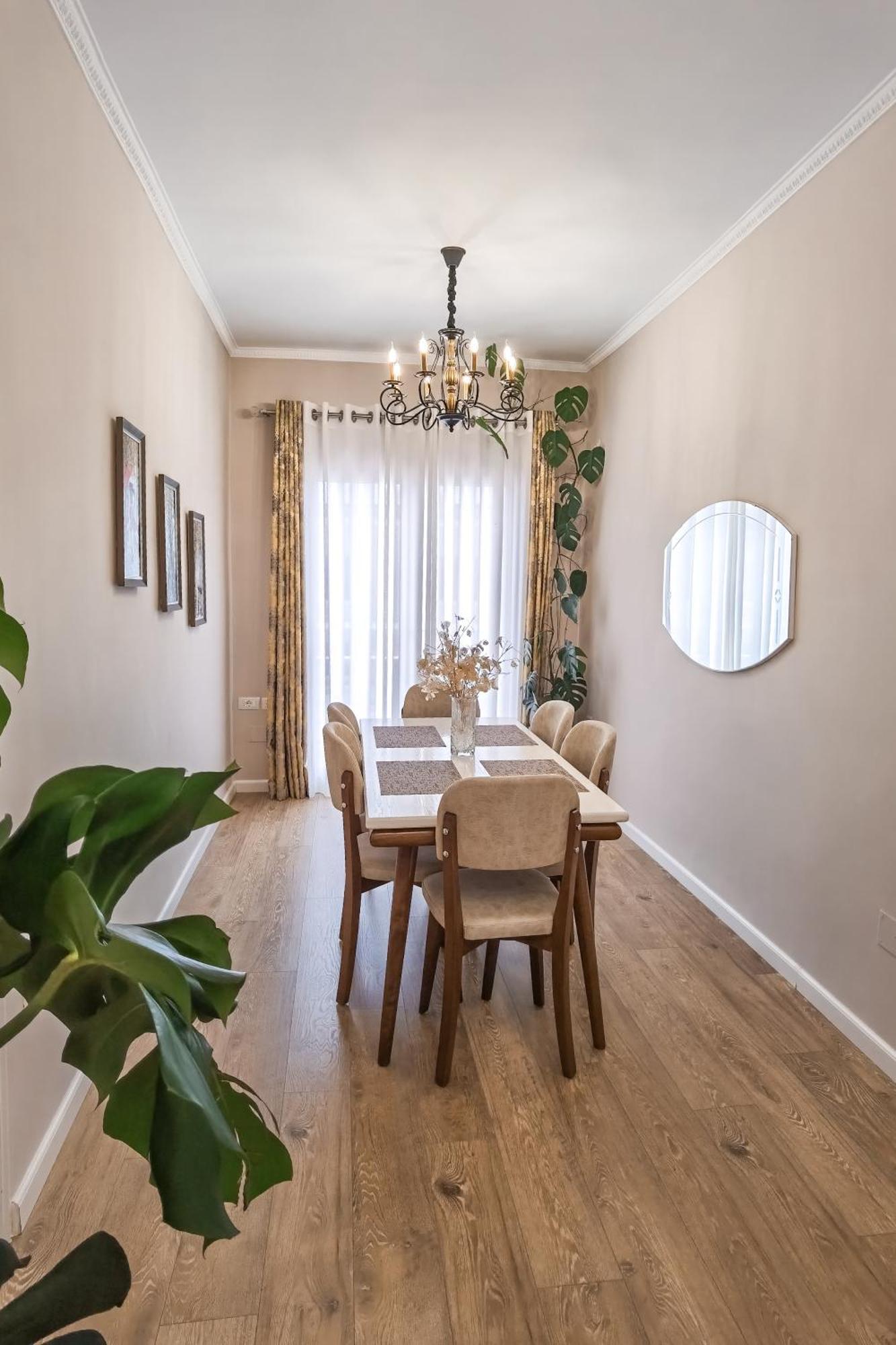 Joni & Joy Center Apartment Берат Екстер'єр фото